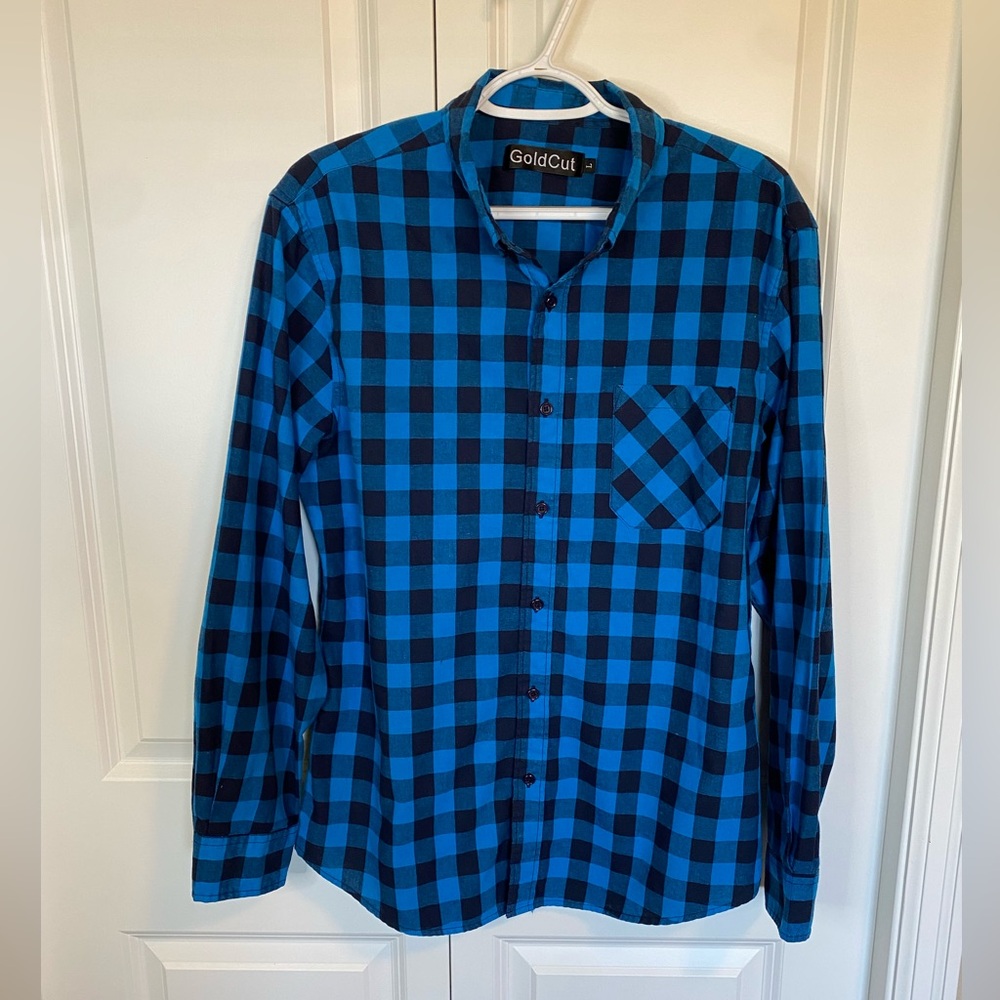 Men’s blue plaid checked button down shirt
